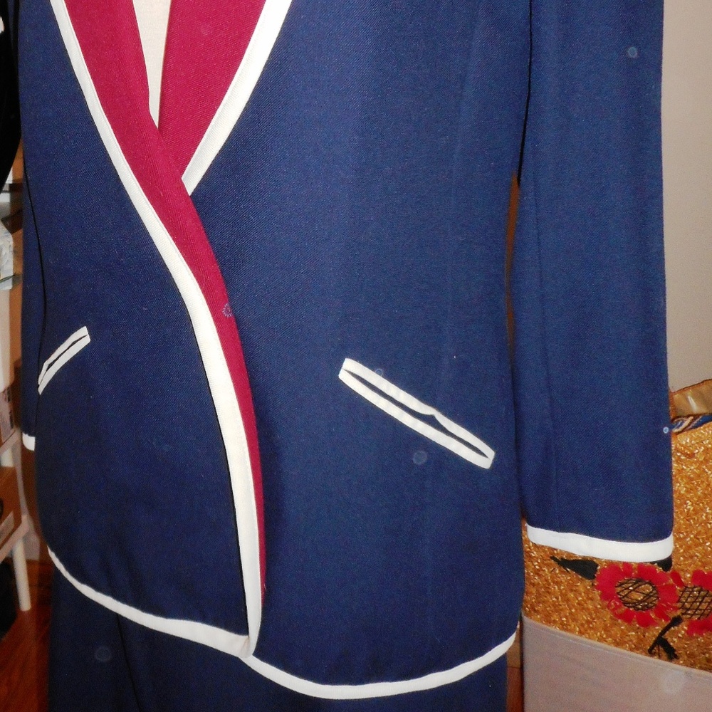 Womens Misty Harbor wool suit navy burgundy 10